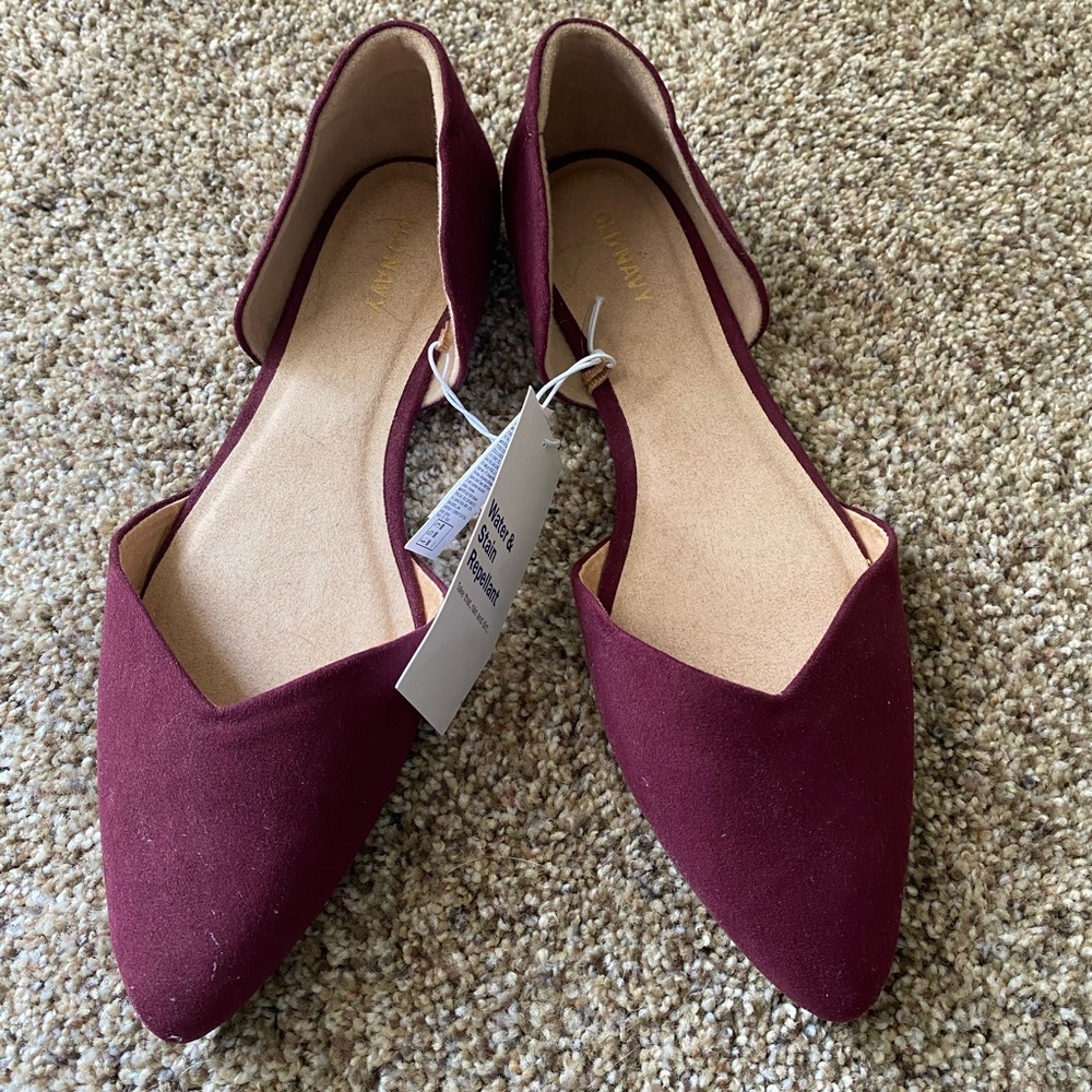 NWT Old Navy Maroon Flats